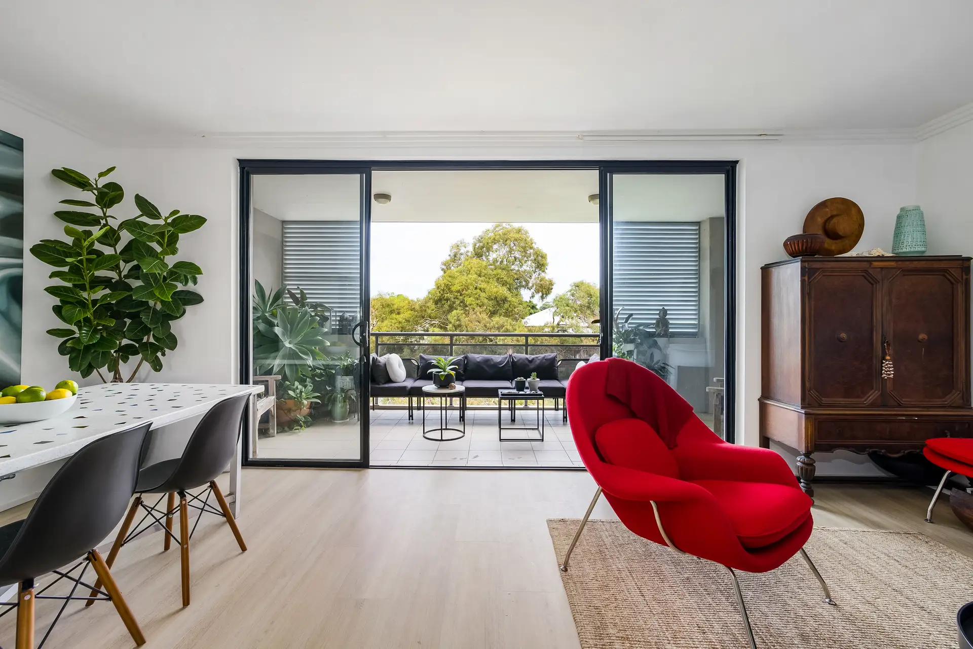 17/11 Wallace Street, Marrickville Sold by Adrian William