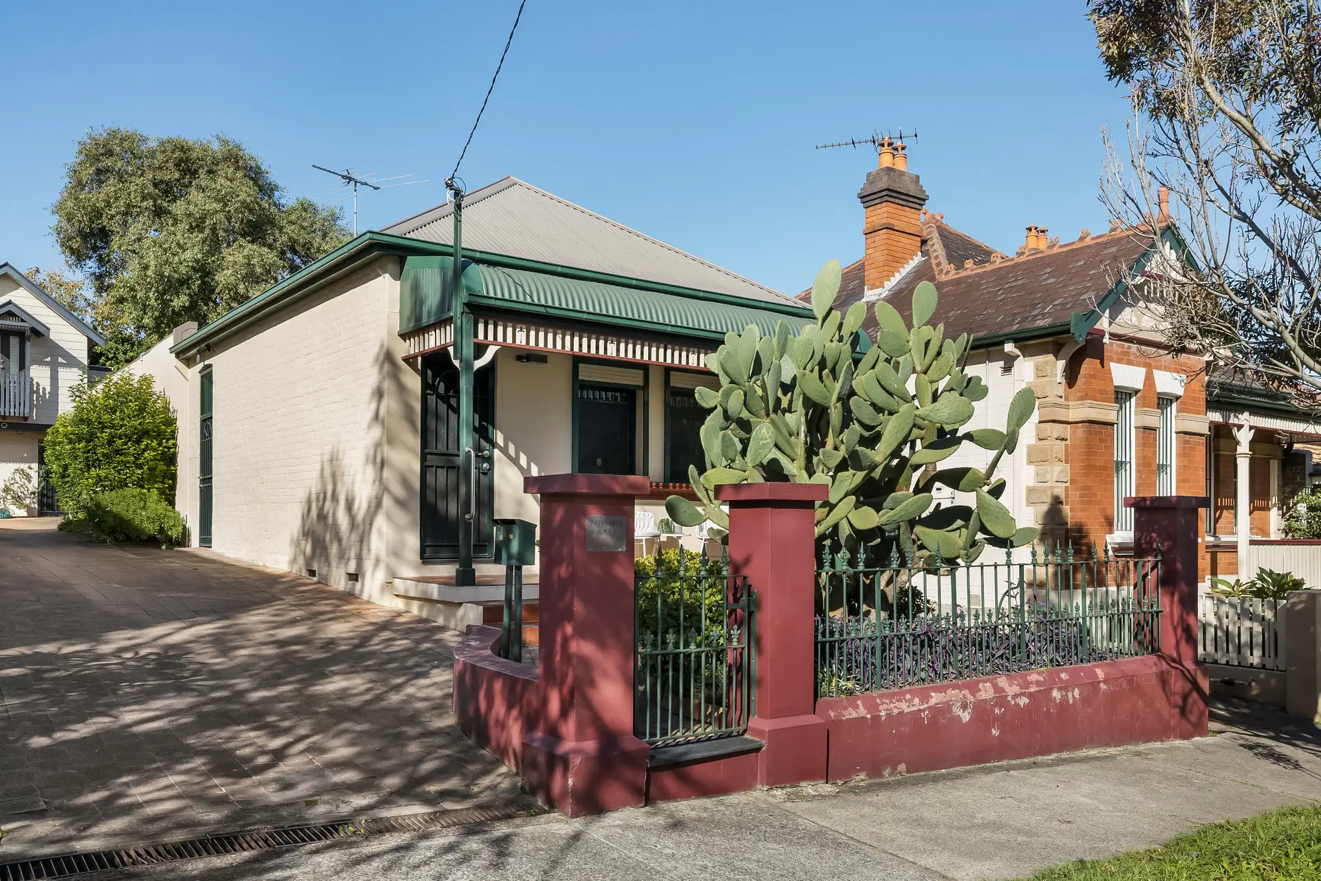 1/77 Flood Street, Leichhardt Sold by Adrian William