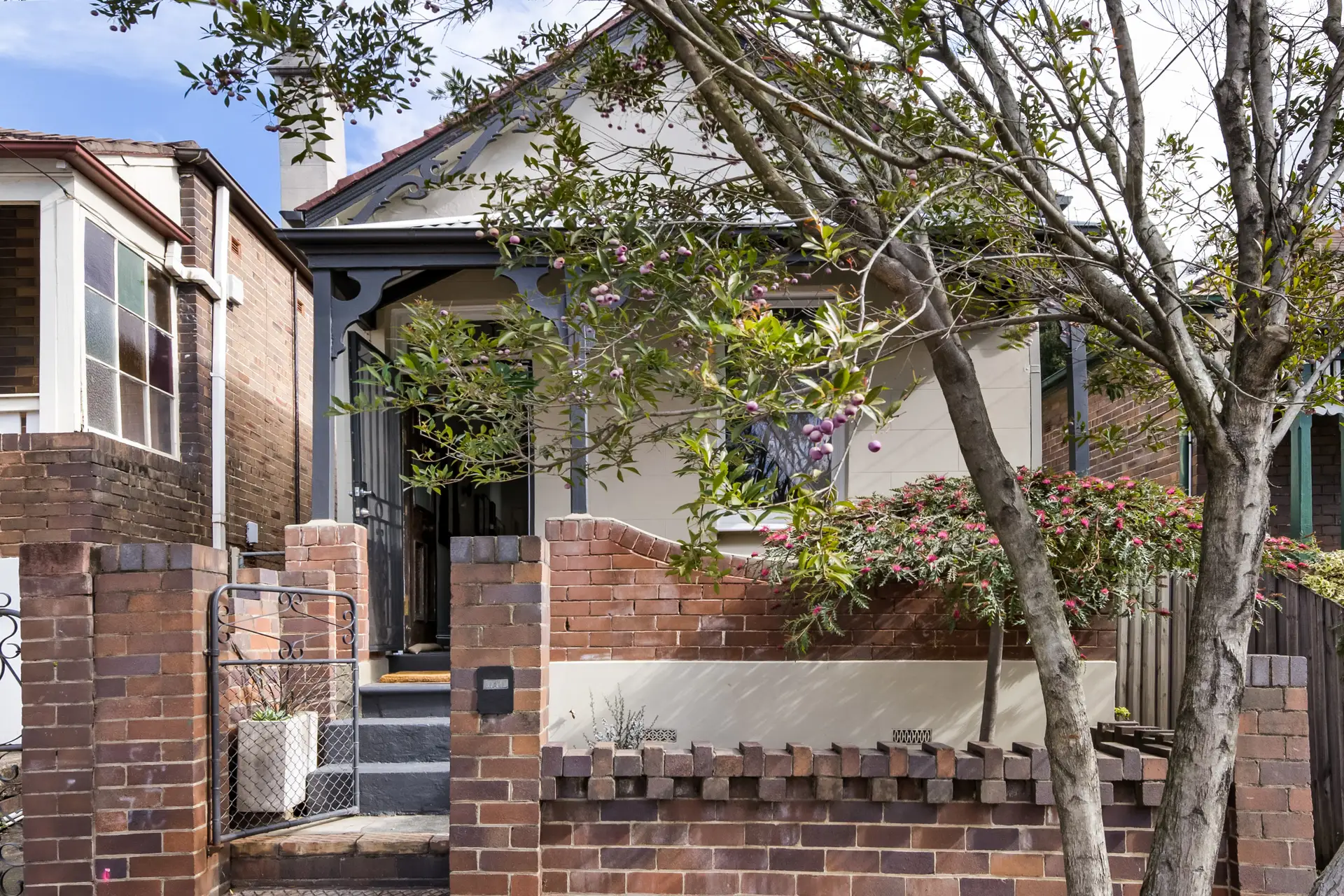 5 Pigott Street, Dulwich Hill Sold by Adrian William