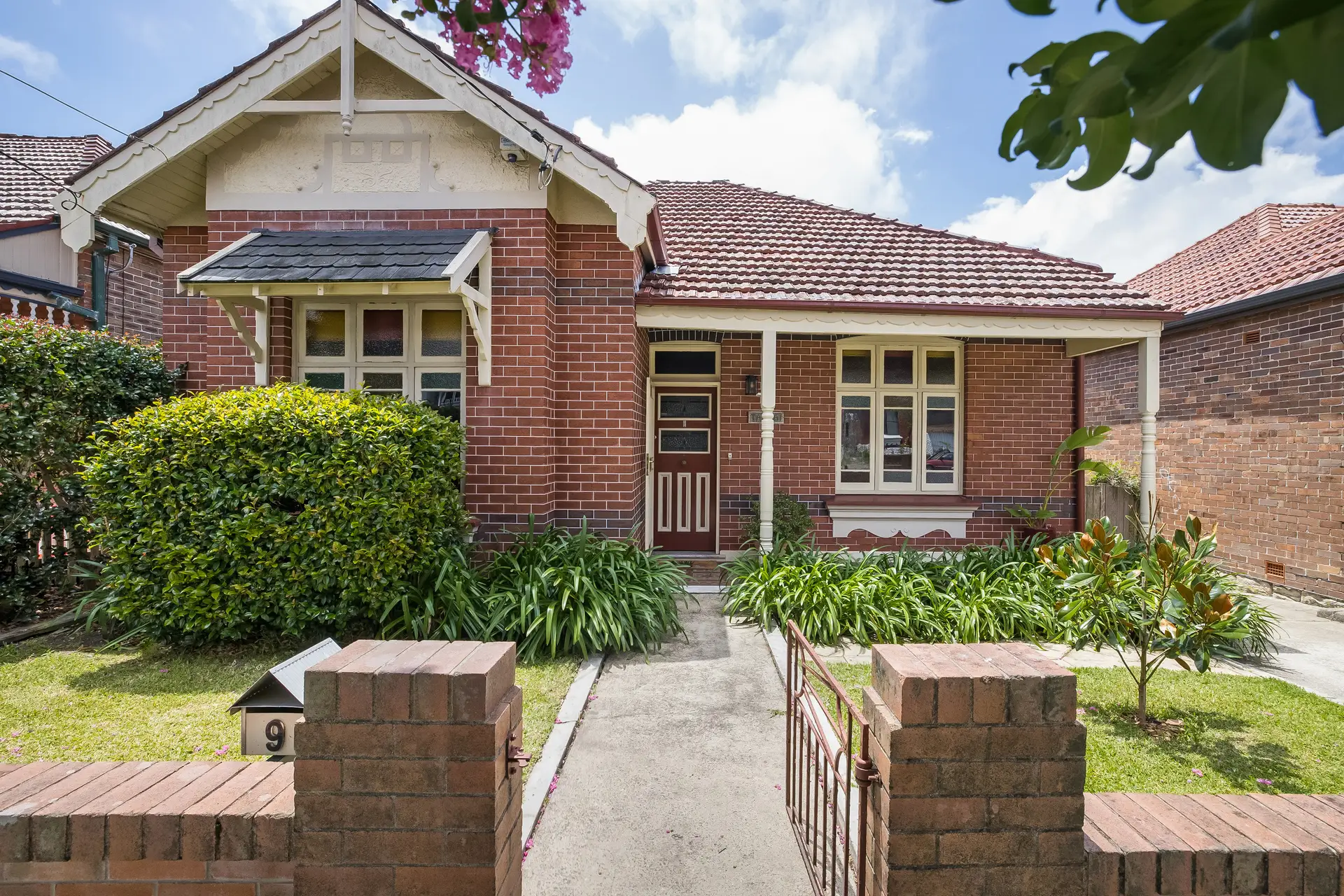 9 Jesmond Avenue, Dulwich Hill Sold by Adrian William