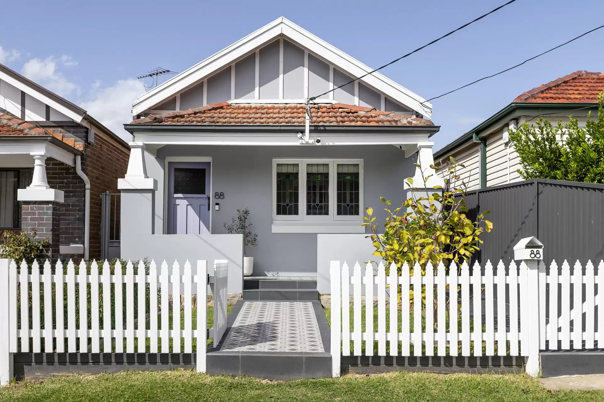 88 River Street, Earlwood Auction by Adrian William