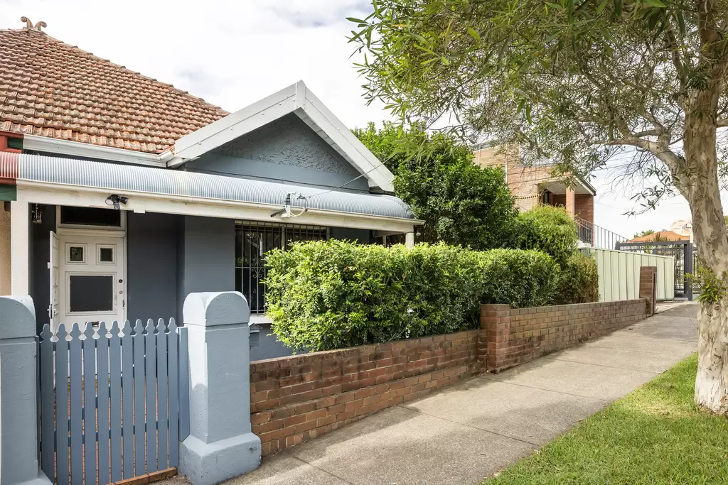 250 Livingstone Road, Marrickville Auction by Adrian William
