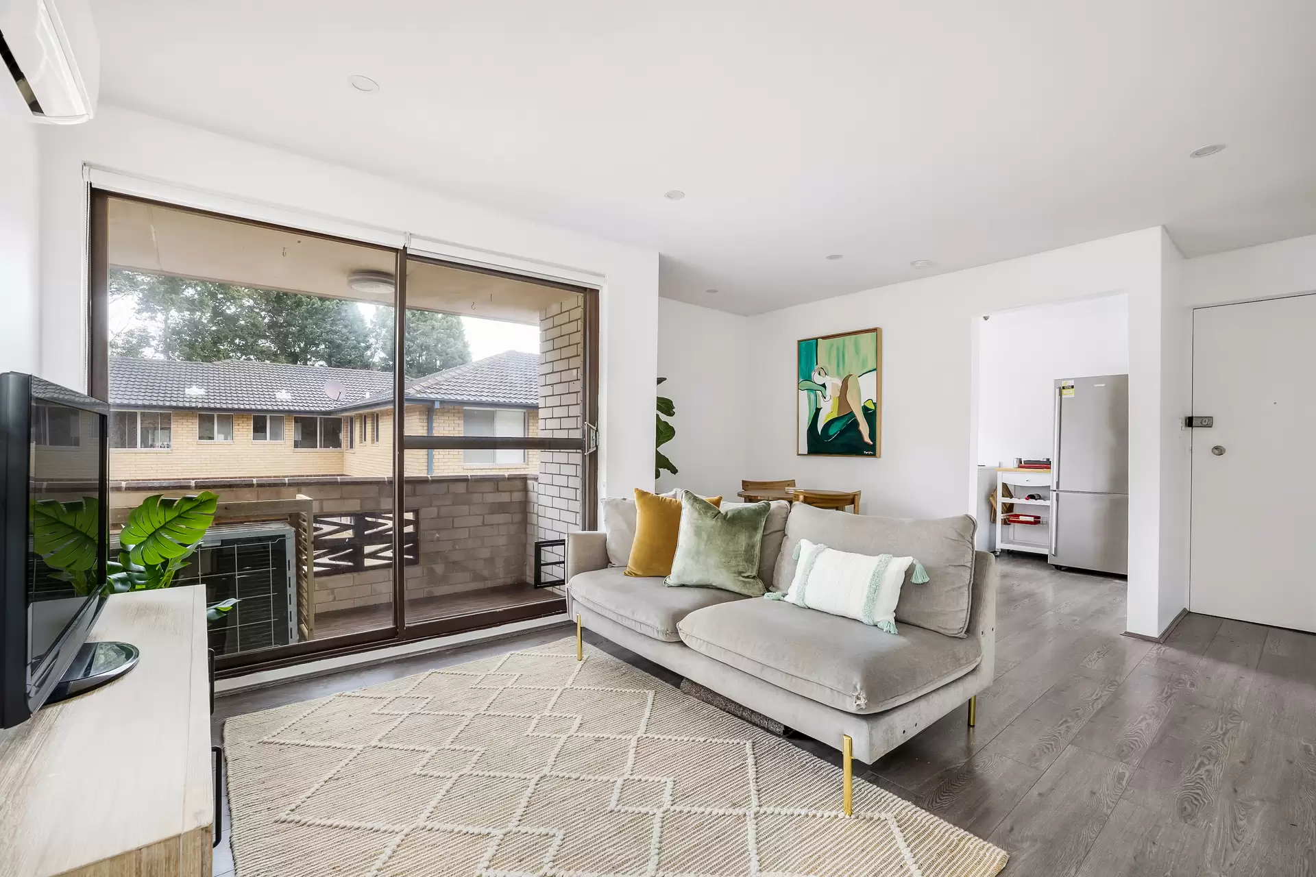 12/118-120 The Boulevarde, Dulwich Hill Sold by Adrian William