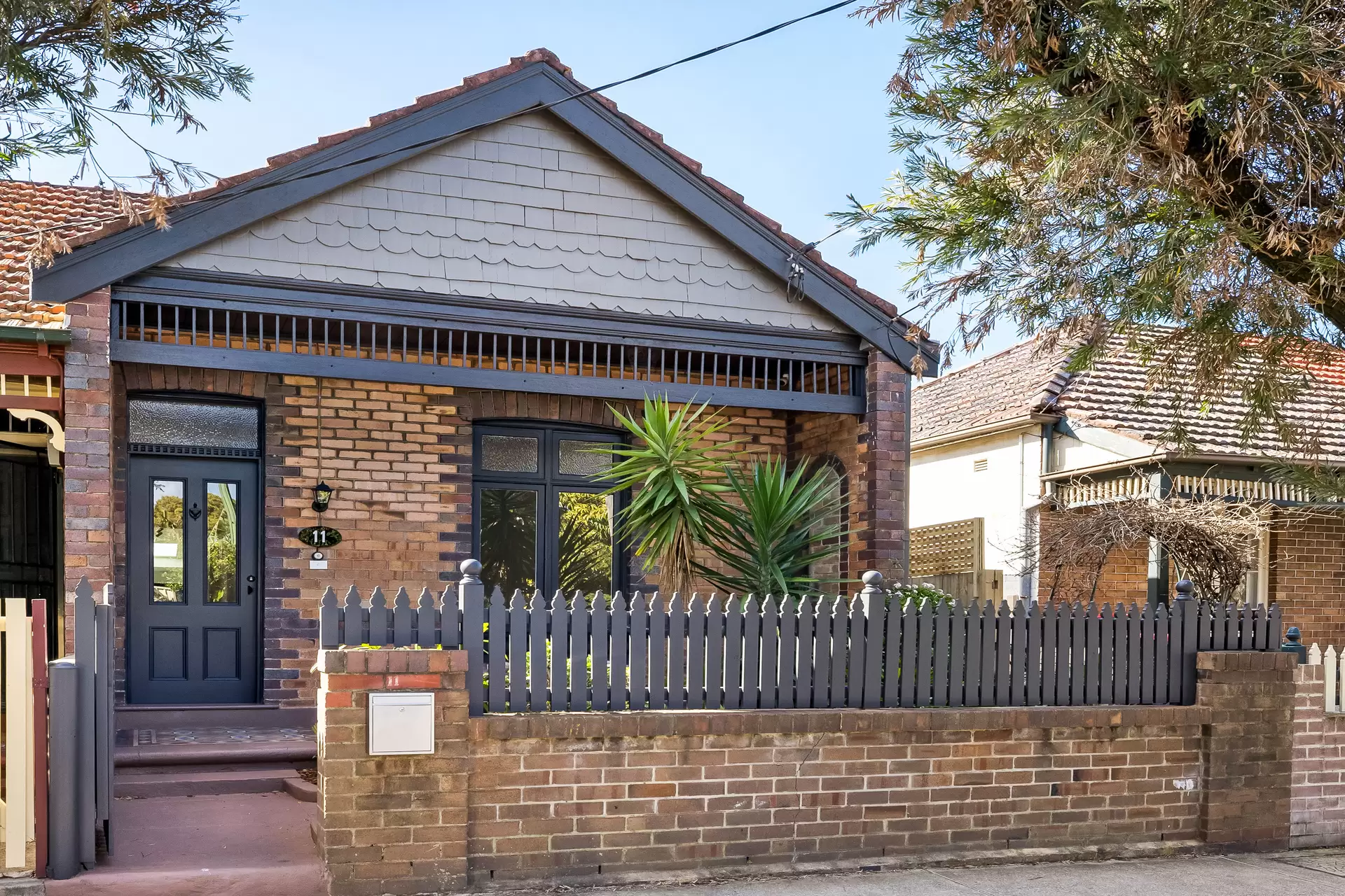 11 Woodland Street, Marrickville Auction by Adrian William