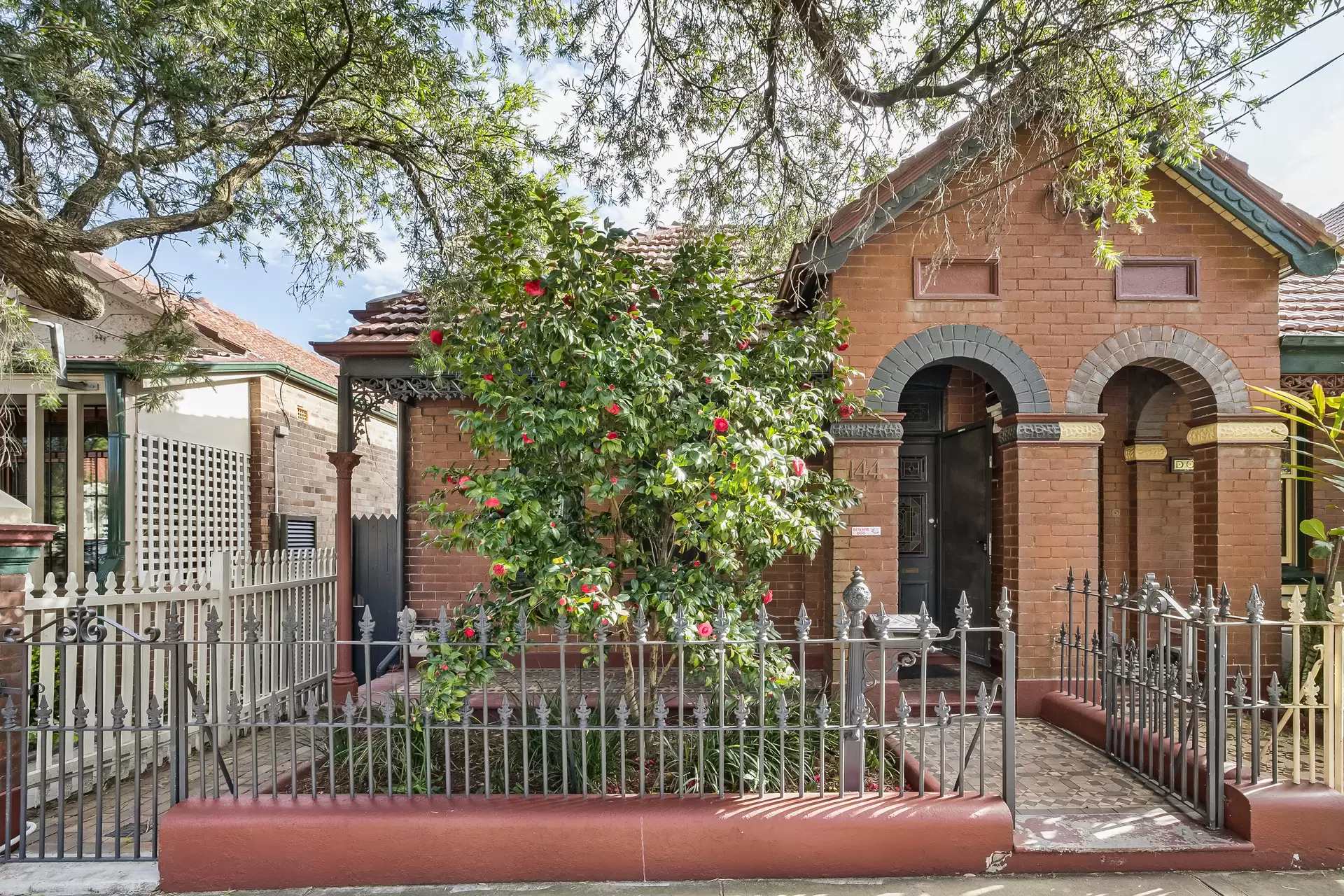 144 Albany Road, Stanmore Auction by Adrian William