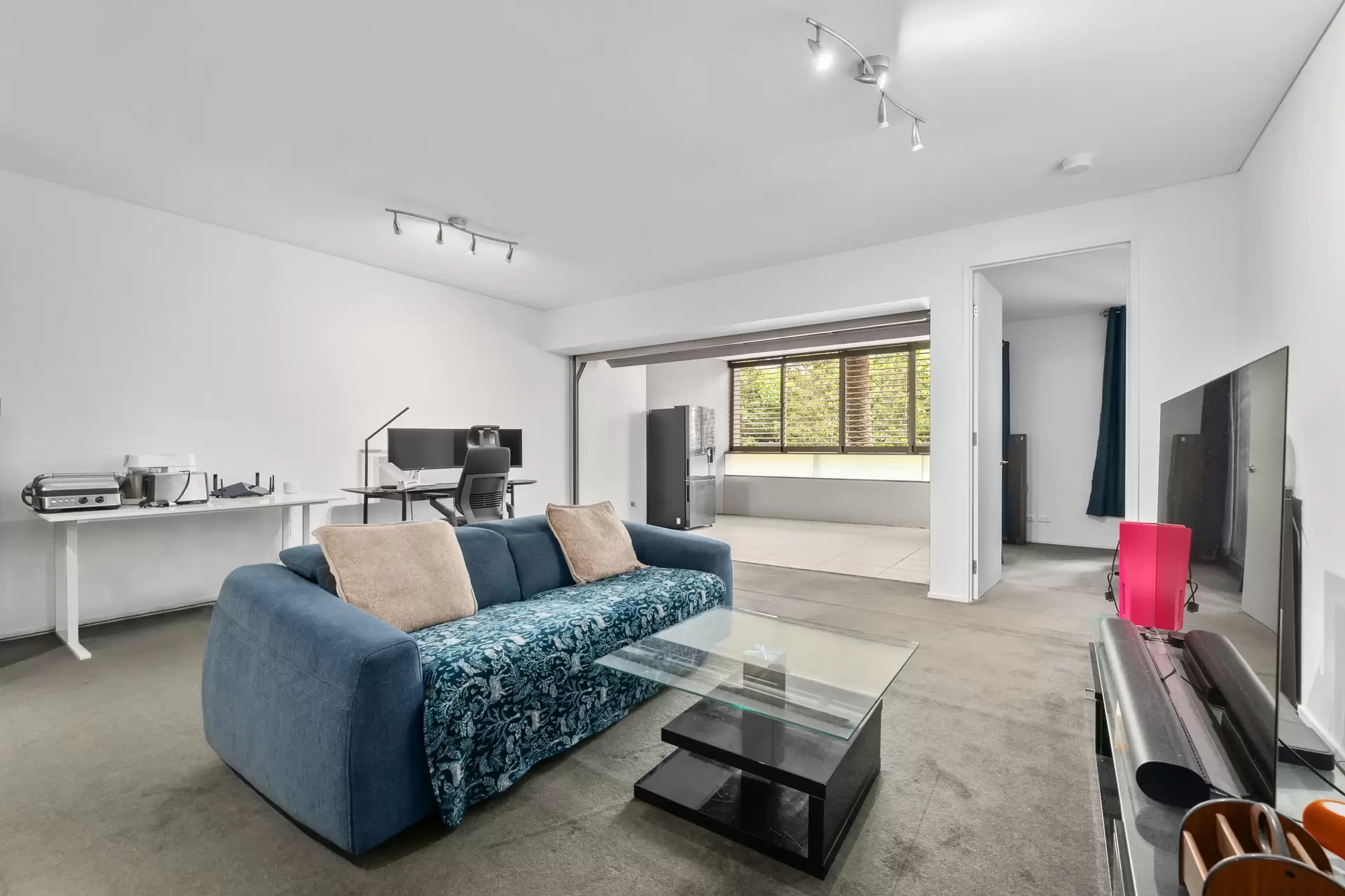 2204/4 Sterling Circuit, Camperdown For Lease by Adrian William