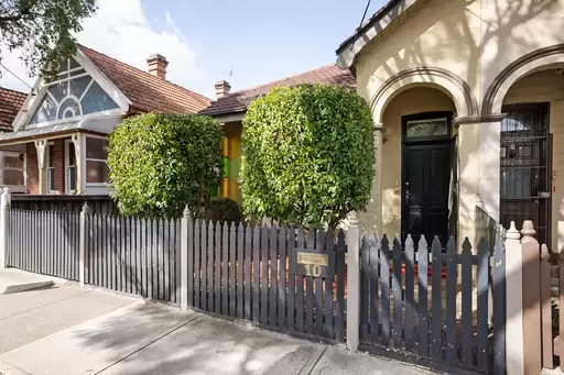 10 Swain Street, Sydenham Auction by Adrian William