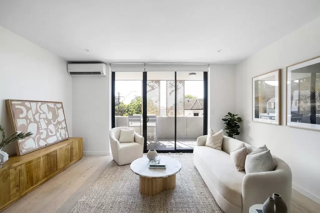 105/370 New Canterbury Road, Dulwich Hill Sold by Adrian William