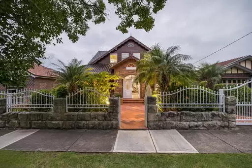 26 Mount Street, Hurlstone Park Auction by Adrian William