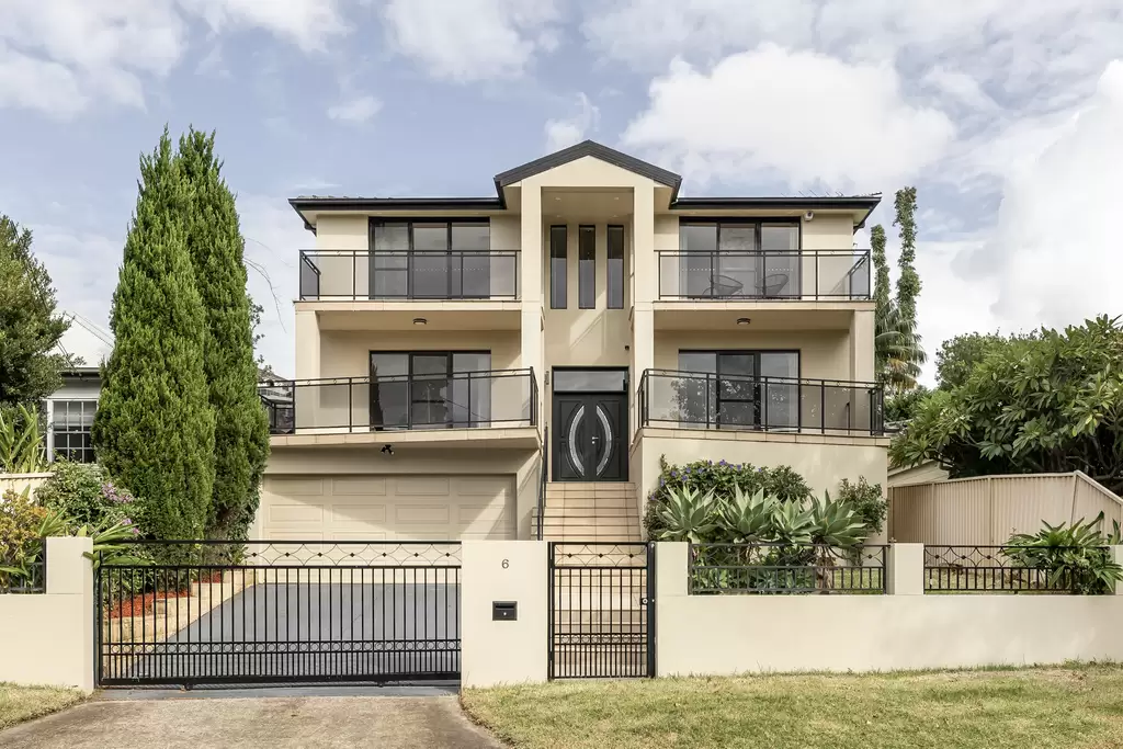 6 Bamboo Avenue, Earlwood Auction by Adrian William