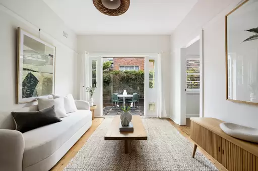 2/12 Denning Street, Petersham Auction by Adrian William