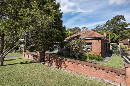 26 Banks Road, Earlwood Auction by Adrian William