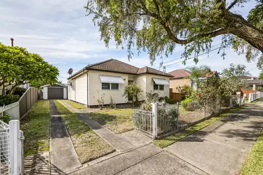 44 Trafalgar Street, Belmore Auction by Adrian William