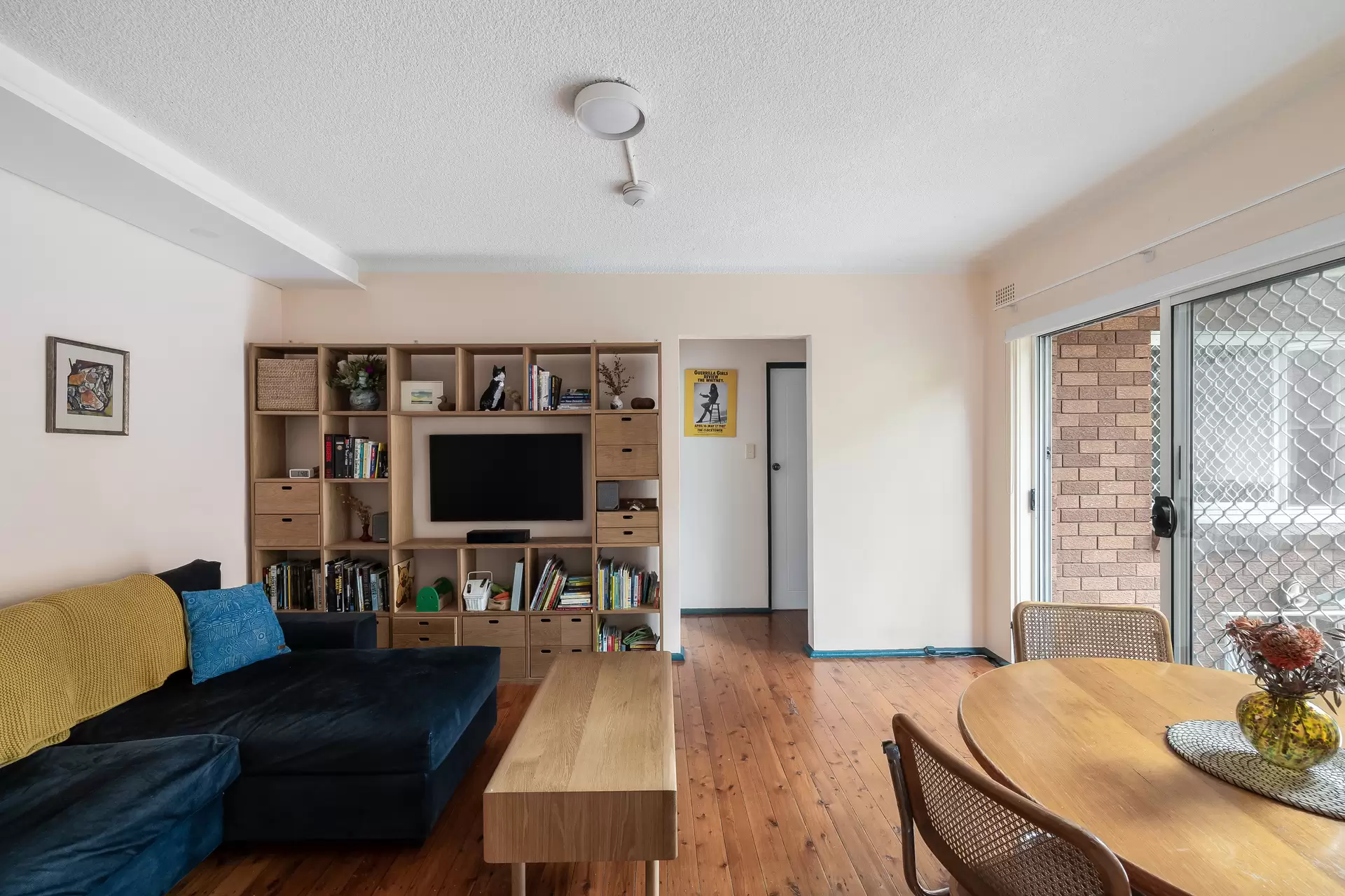 4/13 Dibbs Street, Canterbury Sold by Adrian William