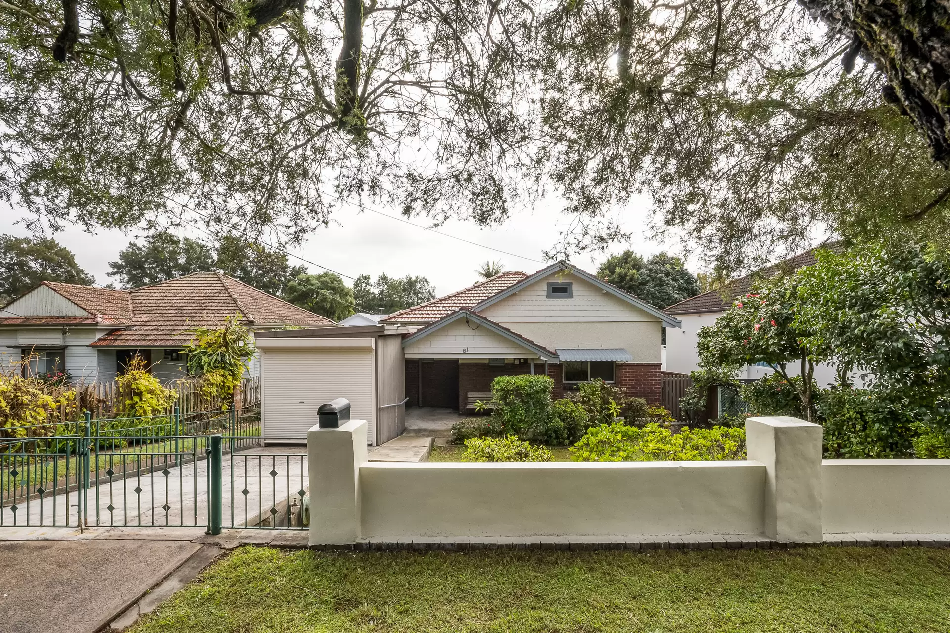 81 Undercliffe Road, Earlwood Auction by Adrian William