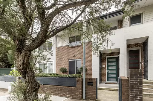 75 Grove Street, St Peters Auction by Adrian William
