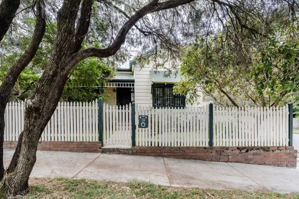 26 The Parade, Dulwich Hill Auction by Adrian William