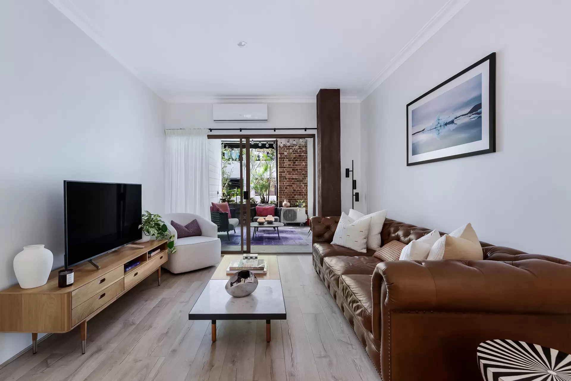 30/57-75 Buckland Street, Chippendale Leased by Adrian William