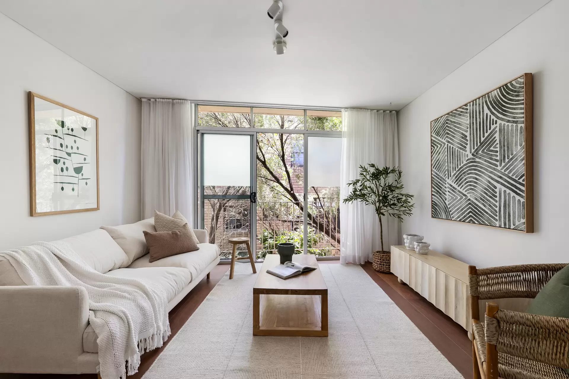 8/26-28 Brown Street, Newtown Sold by Adrian William