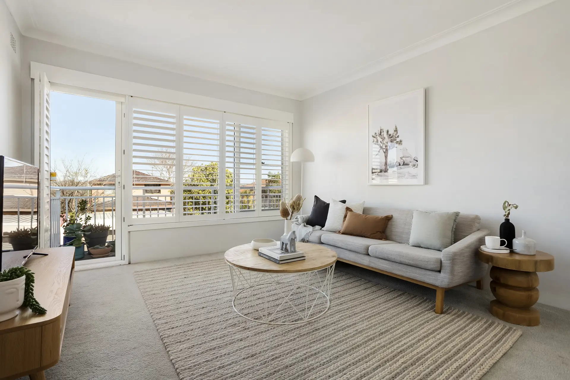 6/4 Keith Street, Dulwich Hill Sold by Adrian William