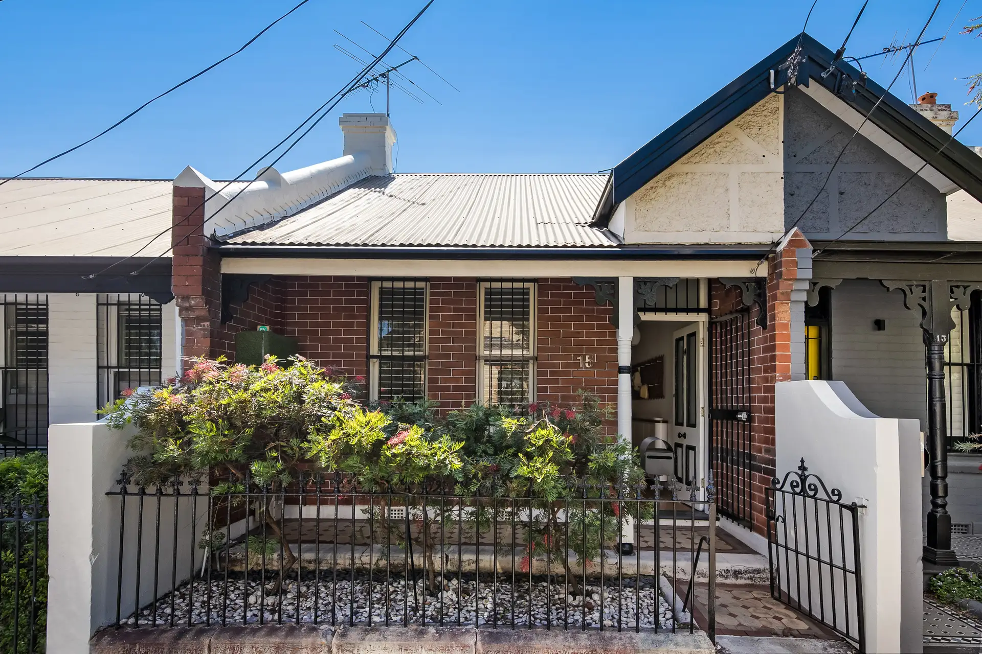 15 Oxford Street, Newtown Sold by Adrian William