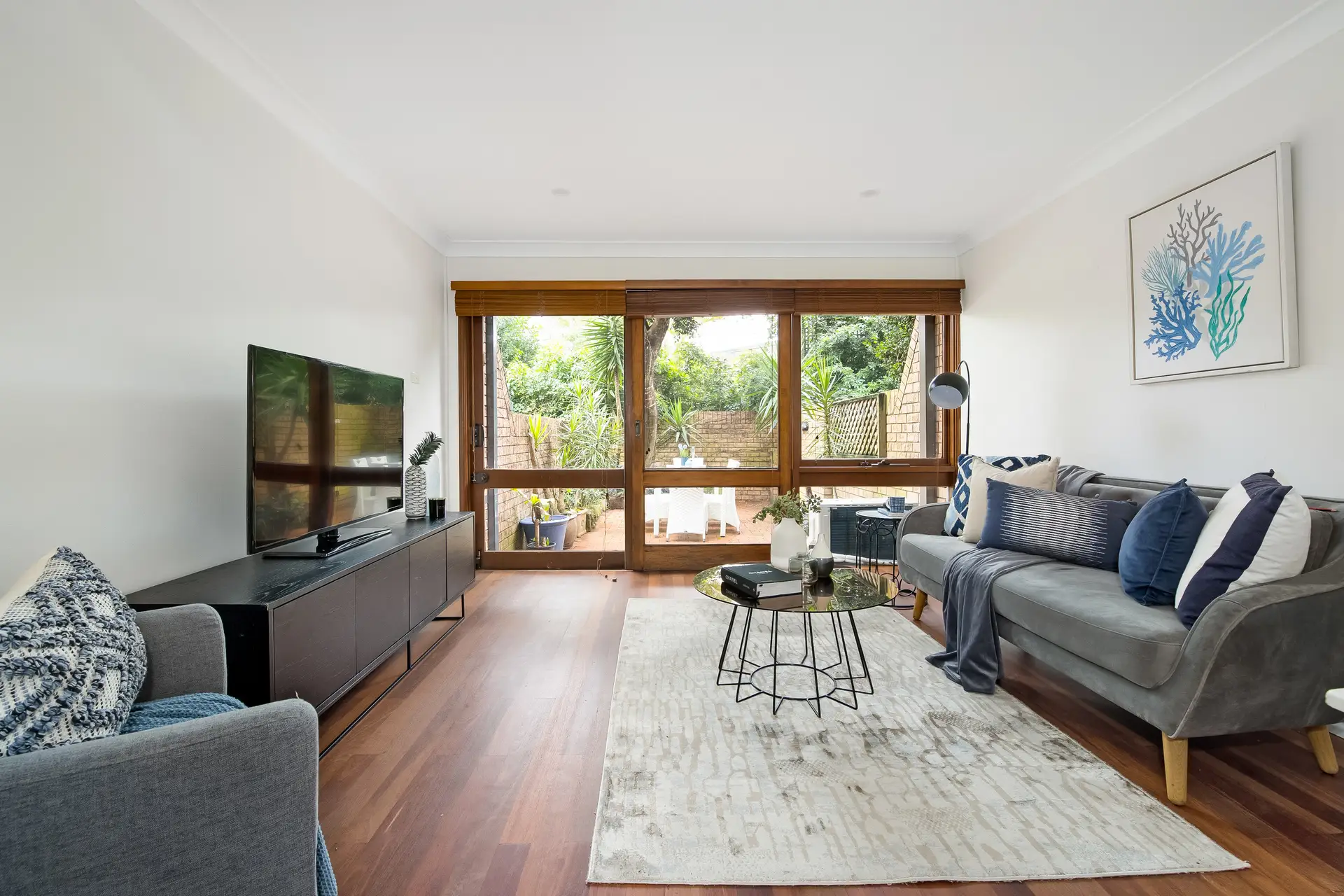 6/31 Alfred Street, Rozelle Sold by Adrian William