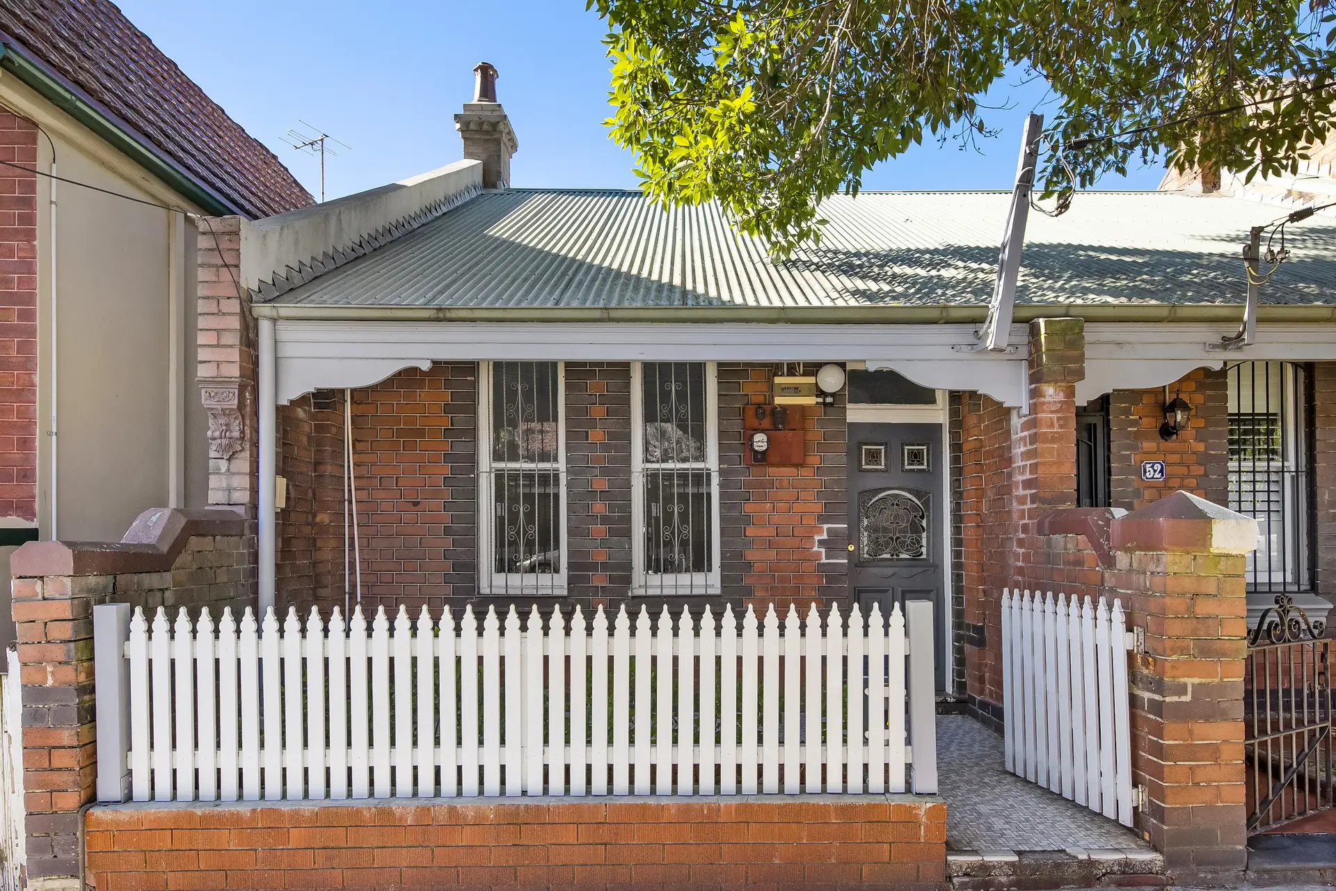 50 Hopetoun Street, Camperdown Sold by Adrian William