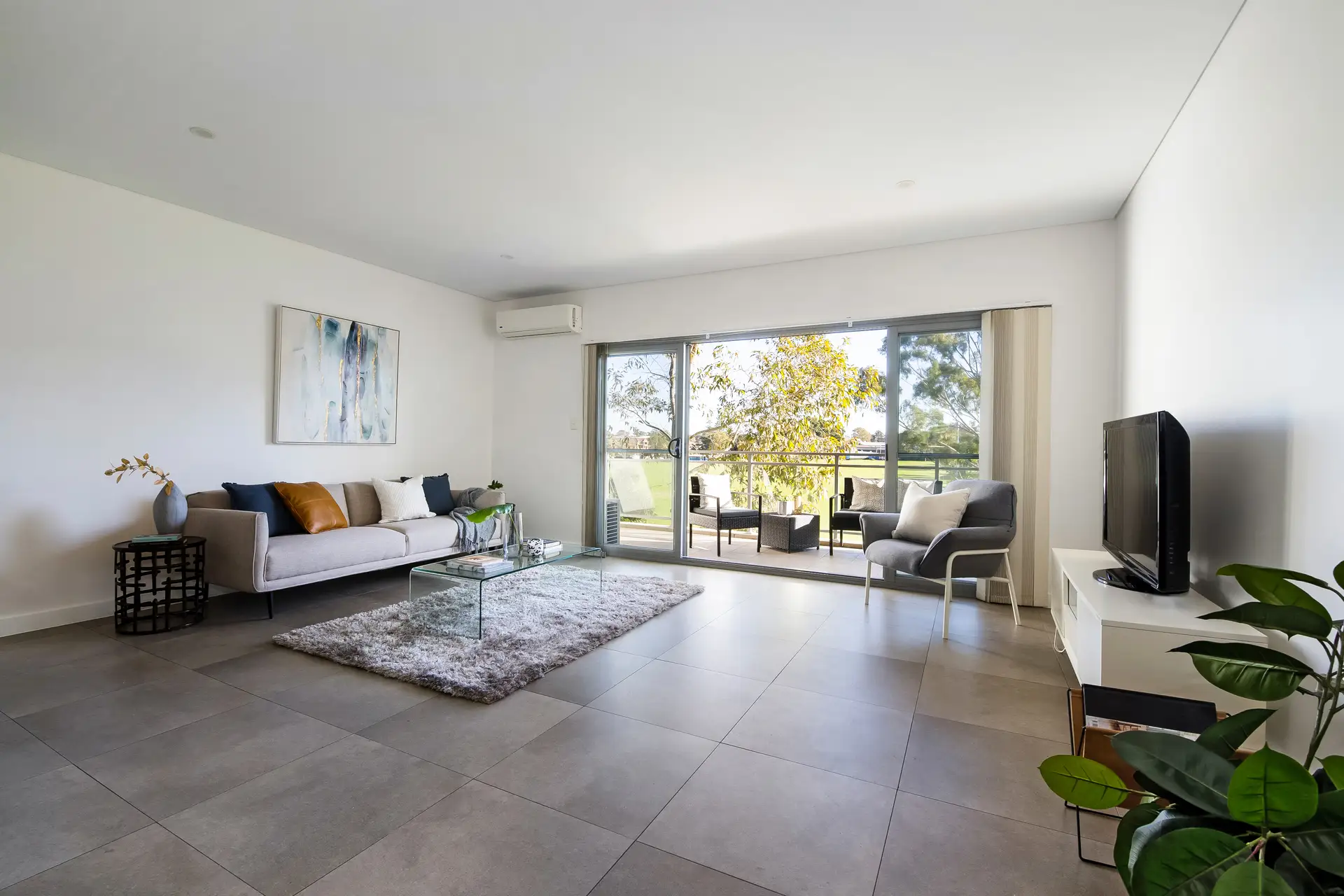 17/231-235 Canterbury Road, Canterbury Sold by Adrian William