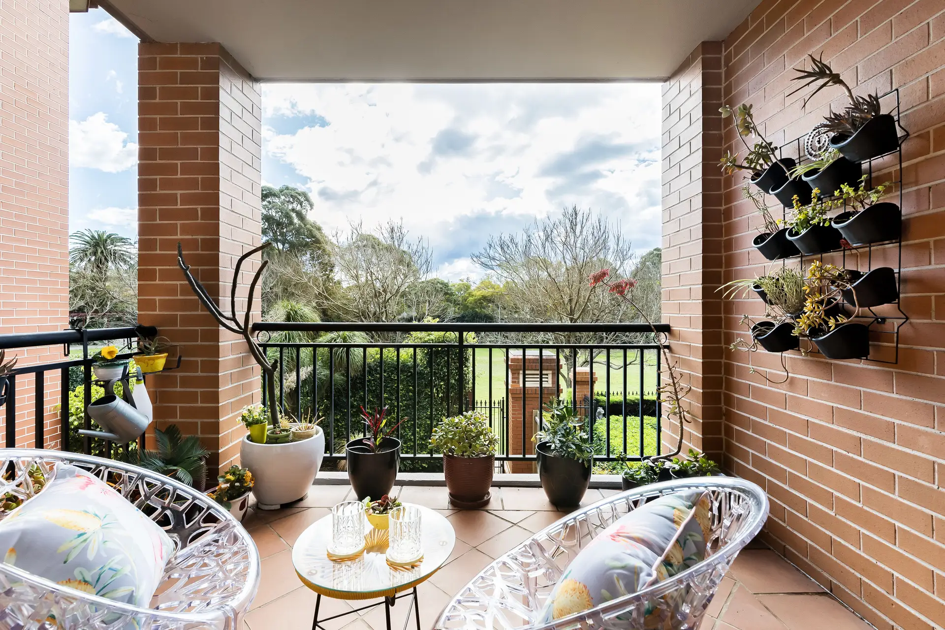 16/11 Williams Parade, Dulwich Hill Sold by Adrian William