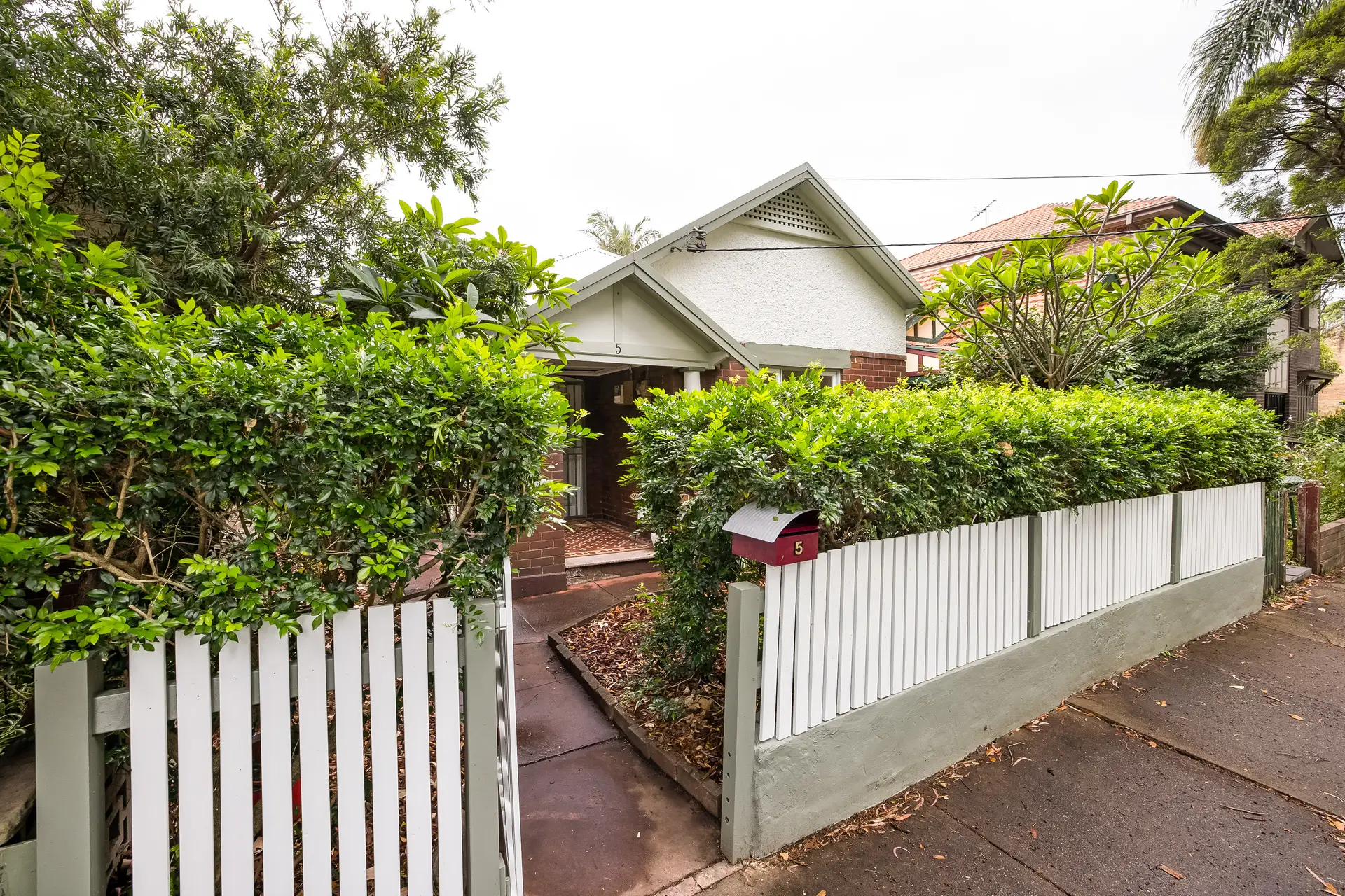 5 Station Street, Petersham Sold by Adrian William