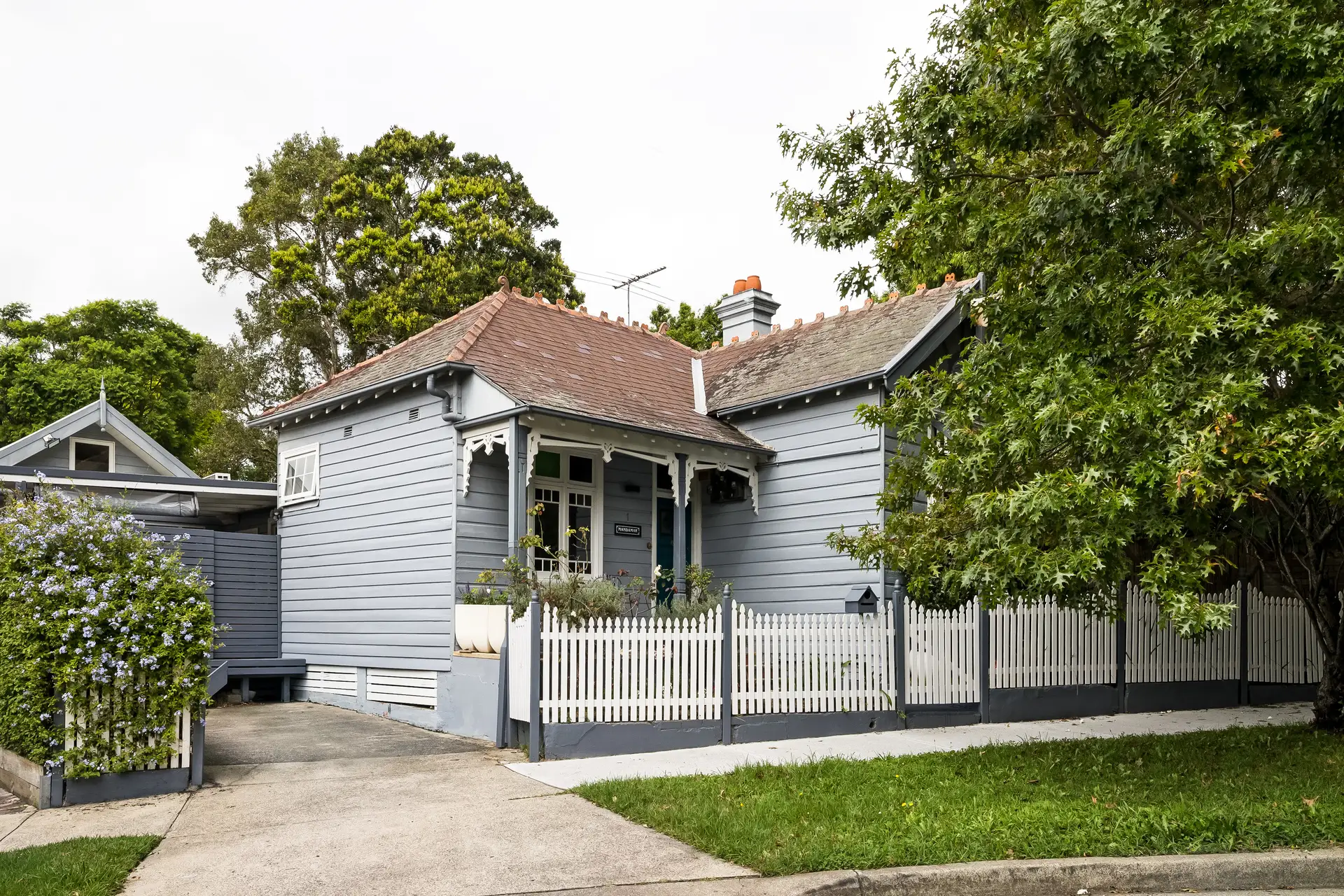1 Consett Street, Dulwich Hill Sold by Adrian William