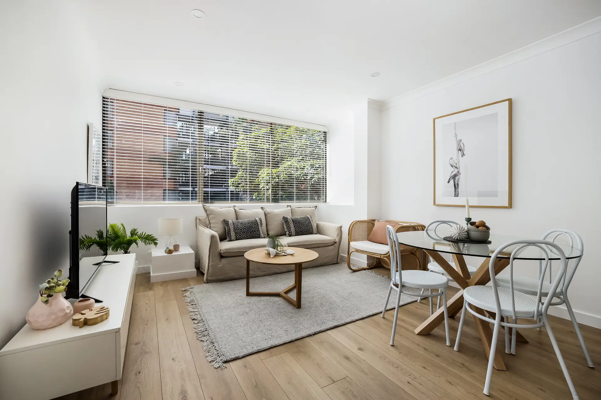 101/5 Ward Avenue, Potts Point Sold by Adrian William